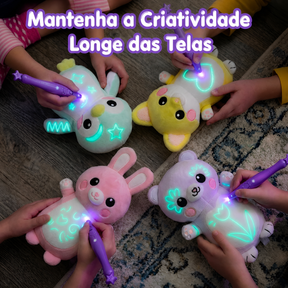 Pelúcia Mágica que Brilha no Escuro + Caneta de Luz | Crescimento Criativo
